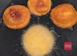 Illustration of how to make sweet potato cake 9