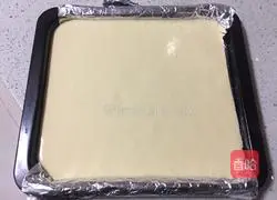 Illustration of how to make meat floss cake rolls 5