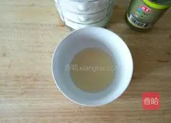 Illustration of how to make grilled chicken sushi rolls 6