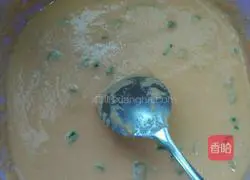 Illustration of how to make carrot and scallion egg pancake 3