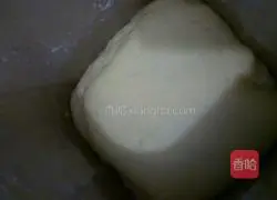 Illustration of how to make golden cake 2