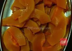 Illustration of how to make crispy pumpkin cake 1