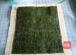 Illustration of how to make fancy sushi 6