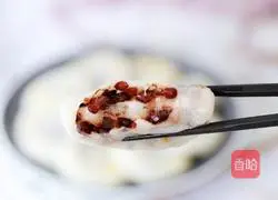 Illustration of making glutinous rice and red bean cake 11