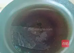 Illustration of how to make chive-flavored shrimp egg pancake 6