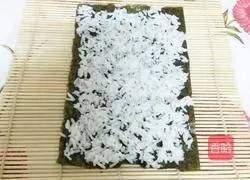 Cucumber, carrot and ham sausage sushi recipe illustration 4