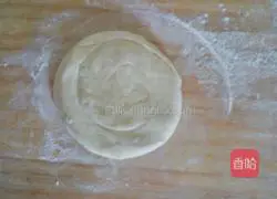 Illustration of how to make scallion pancakes 11