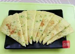 Illustration of how to make chive egg pancake 11