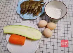 Illustration of how to make shrimp and vegetable egg pancakes 1