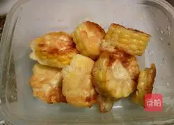 Illustration of how to make pan-fried corn tortillas 2