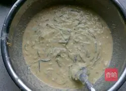 Illustration of how to make cornmeal, cucumber and egg pancakes 4