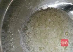 Illustration of how to make cream cake roll 3