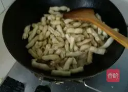 Illustration of Northeastern Stewed Cake 6