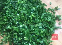 Illustration of how to make leek and seafood pancakes 4