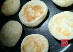 Illustration of how to make milk pancakes 6