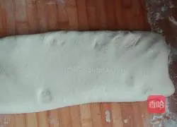 Illustration of how to make salt and pepper layer cake 13