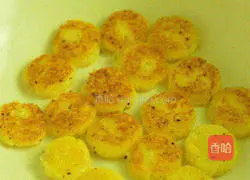 Illustration of how to make black pepper potato pancakes 6