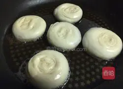 Beef crispy cake Illustration of practice 12