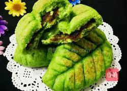Small leaf bean paste cake Illustration of how to do it 14