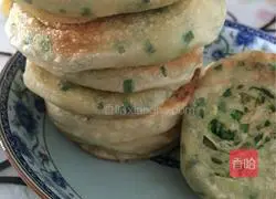 Illustration of how to make scallion pancakes 18