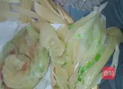 Illustration of how to make scallion pancakes 13