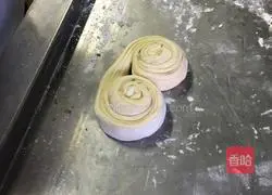 Illustration of making hand cake 9