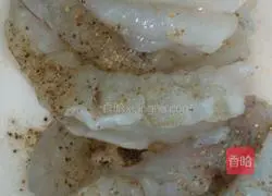 Illustration of how to make cheese baked rice with electric pan 4