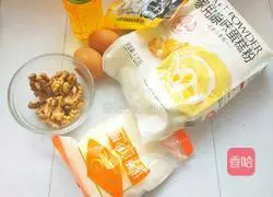 Childhood memories are so crispy that they fall apart after one bite.Illustration of how to make peach cake 1