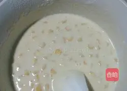 Illustration of how to make glutinous corn cakes 2
