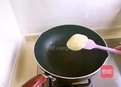 Soufflé Waffle Recipe Illustration 7