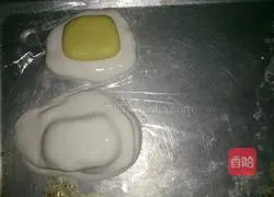 Illustration of how to make crystal cornmeal cake 4