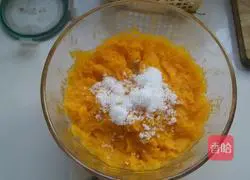 Illustration of how to make fried pumpkin cake 4