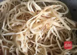 Illustration of how to make vegetarian fried pancakes 4