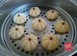 Illustration of how to make steamed pumpkin cake 11
