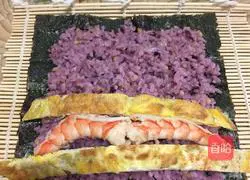 Illustration of how to make prawn sushi 7