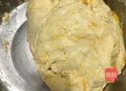 Golden Pumpkin Cake Recipe Illustration 2