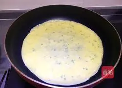Illustration of how to make green onion and egg pancakes 7