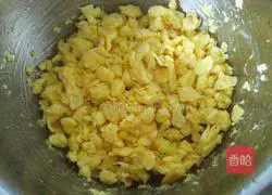 Leek and Egg Pie Recipe Illustration 5