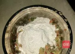 Illustration of how to make assorted potato pancakes 8