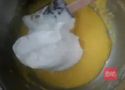 Illustration of how to make cream cake roll 6