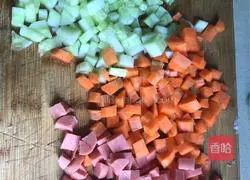 Illustration of how to make crispy potato pancakes 3