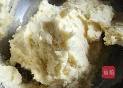 Illustration of how to make finger-shaped meringues 4