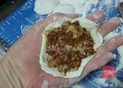 Illustration of how to make door nail meatloaf 8