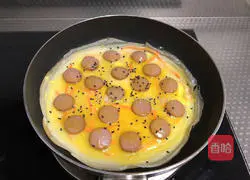 Illustration of how to make ham omelette 11