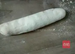 Illustration of how to make green onion pancake 3