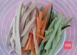 Illustration of how to make shrimp sushi 2