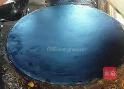 Illustration of how to make pancakes and chives box 6