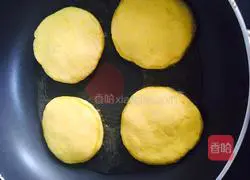 Pumpkin Pie Illustration of how to do it 11