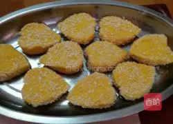 Illustration of how to make love pumpkin cake 18