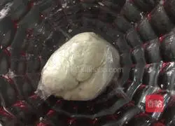 How to fill pancakes with eggs Illustration of how to do it 1